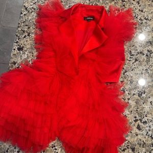 No Sleeve red blazer top